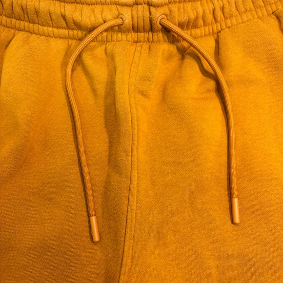 Jordan (Nike) Men's British Tan/Orange Essentials Joggers Size M - Picture 8 of 9
